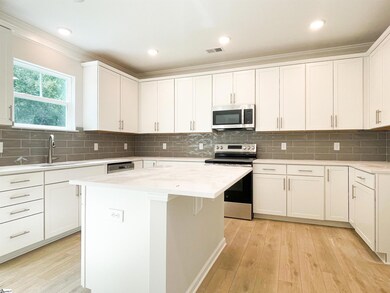 664 Columbus Cir, Simpsonville, SC 29680 - photo 4