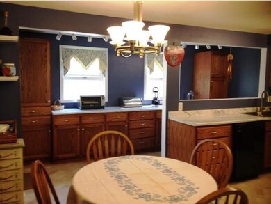 16 Gordon Dr, Londonderry, NH 03053 - photo 5