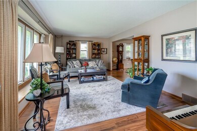 743 34th Place, West Des Moines, IA 50265 - photo 3