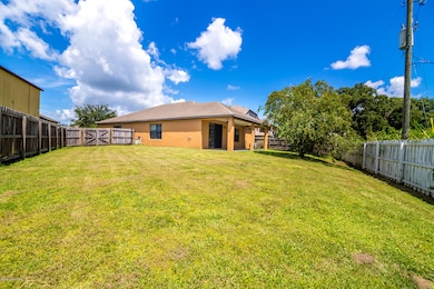 394 Dryden Cir, Cocoa, FL 32926 - photo 3