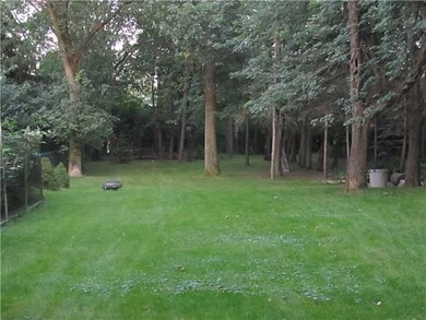 Yard/Garden Wooded yard 360 feet back, partially f