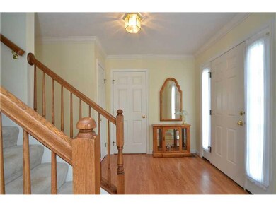 Entry/Foyer.