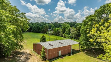 HUGE BARN/WKSHOP 45X60 W/ ROLL UP DOOR