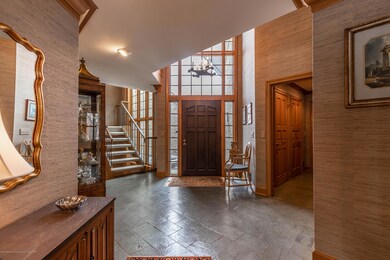 windrushfoyer2