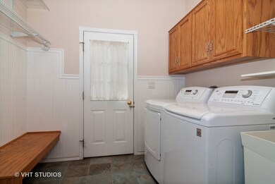 1411 Jonester Ct, Naperville, IL 60563 - photo 4