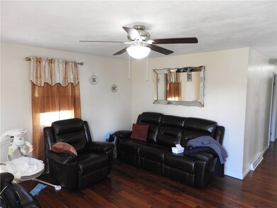 27 City View Pkwy, Johnston, RI 02919 - photo 3