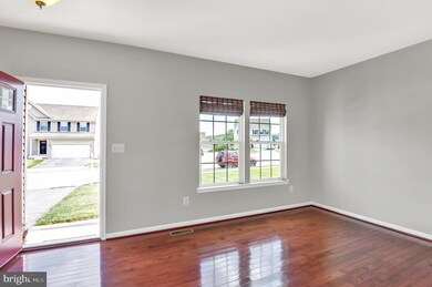 2761 Quantim Ct, Manchester, MD 21102 - photo 4