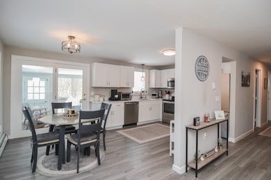 33 Mill Rd, Londonderry, NH 03053 - photo 5