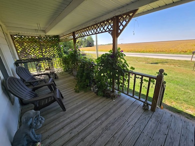 302 West St, North Henderson, IL 61466 - photo 4