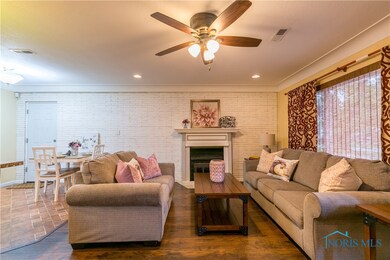 5447 Rowland Rd, Toledo, OH 43613 - photo 5