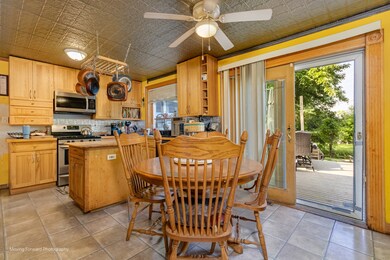 7254 Fair Elms Ave, Burr Ridge, IL 60527 - photo 4