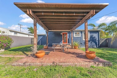 818 Kaye St, West Palm Beach, FL 33405 - photo 7