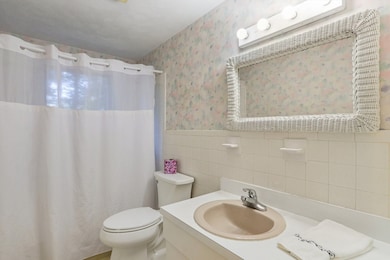 8 Glenn Dr, Maynard, MA 01754 - photo 7