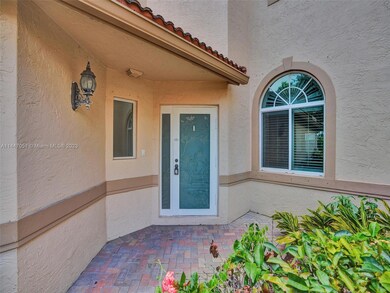 5127 Madison Lakes Cir E, Davie, FL 33328 - photo 4