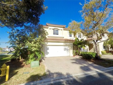 6674 NW 107th Place, Doral, FL 33178 - photo 4