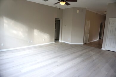 30907 Blue Ridge Park Ln, Spring, TX 77386 - photo 2