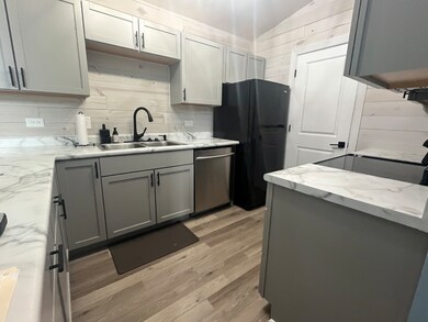 unlisted-address, Lake In the Hills, IL 60156 - photo 4