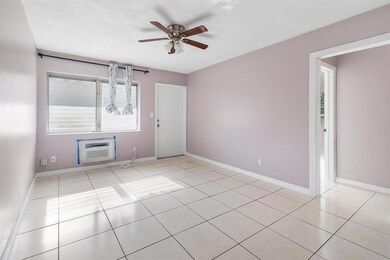 2230 Douglas St unit A-B, Hollywood, FL 33020 - photo 4