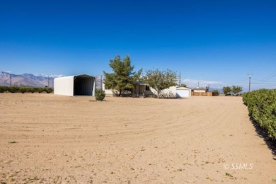 1617 N Everett St, Ridgecrest, CA 93555 - photo 3