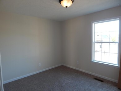 1809 Lakin Ln, Columbia, TN 38401 - photo 7