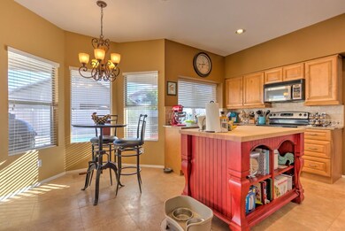 421 W Pecan Pl-14