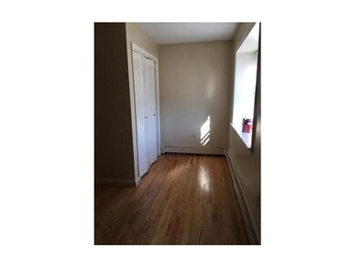 Bedroom. Lots of light