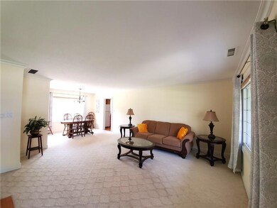 641 Raymond St, Plainfield, IN 46168 - photo 2