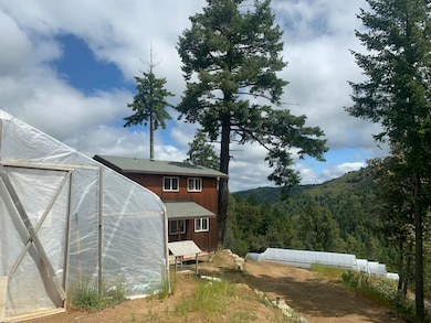 1010 Windy Ridge Ln, Garberville, CA 95542 - photo 5