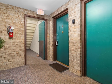 419 Christopher Ave unit T3, Gaithersburg, MD 20879 - photo 4