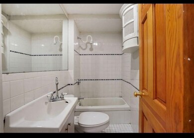 10 Henchman St unit 3R, Boston, MA 02113 - photo 7