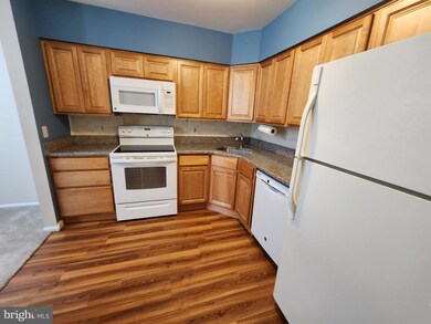 118 B W Blue Bell Ln, Mount Laurel, NJ 08054 - photo 5