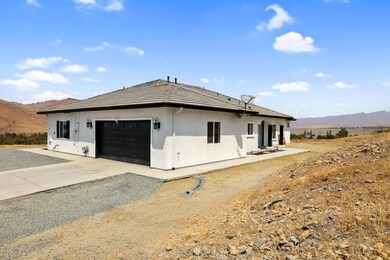 29021 Highway 190 unit C, Porterville, CA 93257 - photo 2