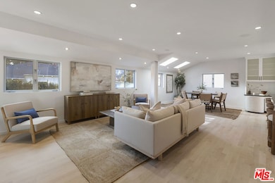 257 Entrada Dr, Santa Monica, CA 90402 - photo 6