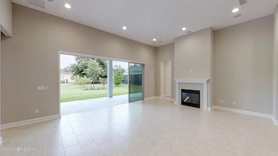 6 Living room