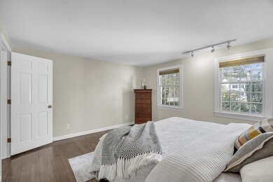 64 Jericho Rd, Weston, MA 02493 - photo 7