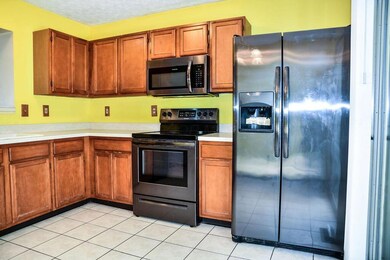 358 Chatterly Ln, Columbus, OH 43207 - photo 4