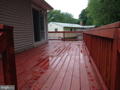 5537 Neddleton Ave, Woodbridge, VA 22193 - photo 2