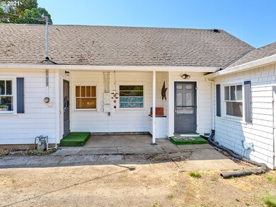 3175 5th St, Hubbard, OR 97032 - photo 4