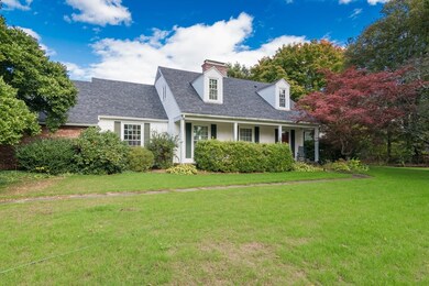 25 Bellview Cir, Amherst, MA 01002 - photo 2