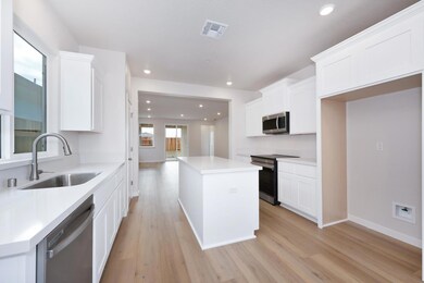 1088 Mallory Ridge St, Roseville, CA 95747 - photo 4