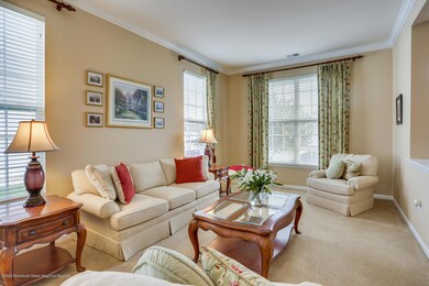 7 Red Coat Pl Allentown NJ-large-007-012