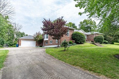 2005 Paddock Ln, La Grange, KY 40031 - photo 6