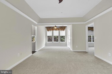 8611 Wintergreen Ct unit 406, Odenton, MD 21113 - photo 5
