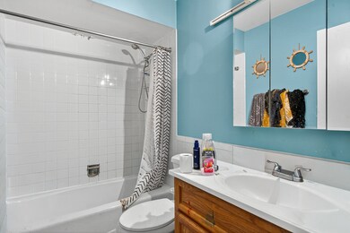 7218 W Wrightwood Ave unit 111, Elmwood Park, IL 60707 - photo 7