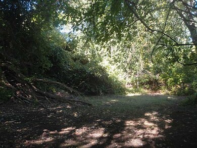 43 Lakeview Dr, Cranston, RI 02910 - photo 7