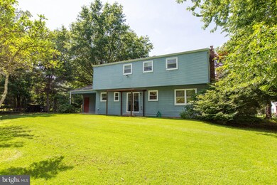 191 Deacon Dr, Norristown, PA 19403 - photo 2