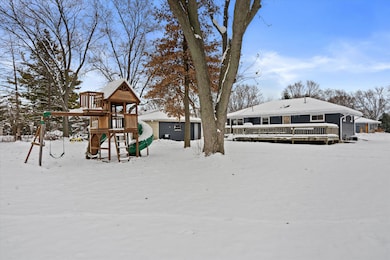 8212 W High St, Franklin, WI 53132 - photo 4