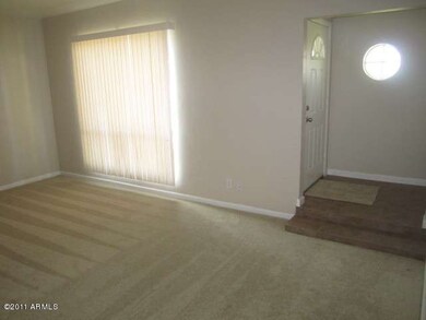 LIVING ROOM/ENTRY