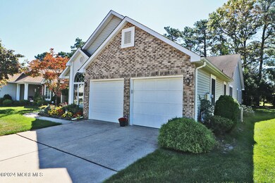 1605 Sweetbay Dr, Toms River, NJ 08755 - photo 2