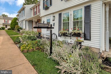 835 Oak Leaf Ct, Warrenton, VA 20186 - photo 7